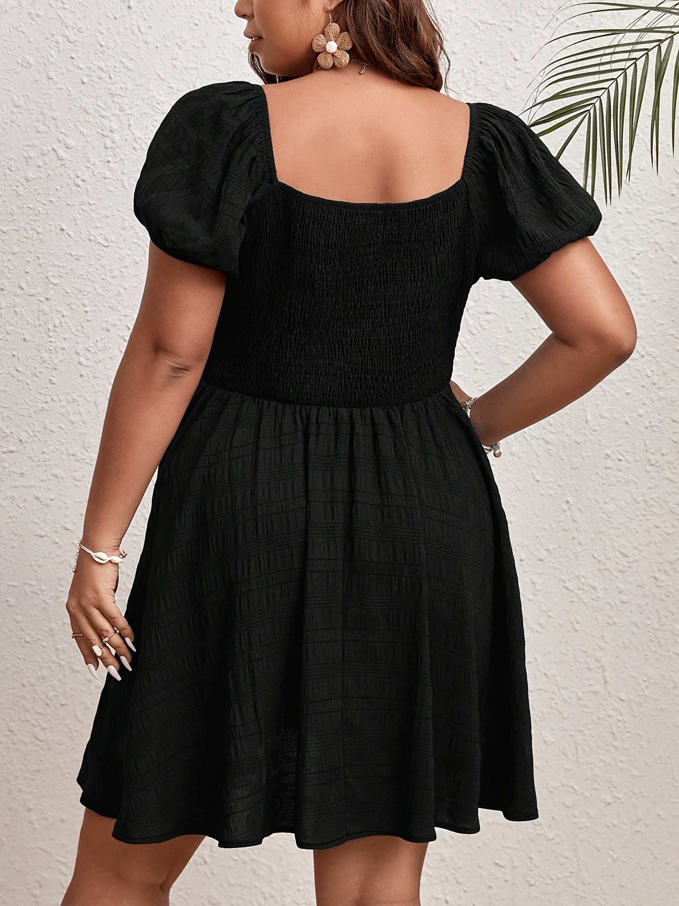 Plus Size Women's Elegant A-Line Dress - Square Neck Short Sleeve Knee-Length Black Machine Washable All-Season Versatile for Casual & Formal Occasions, Easycare Clothing