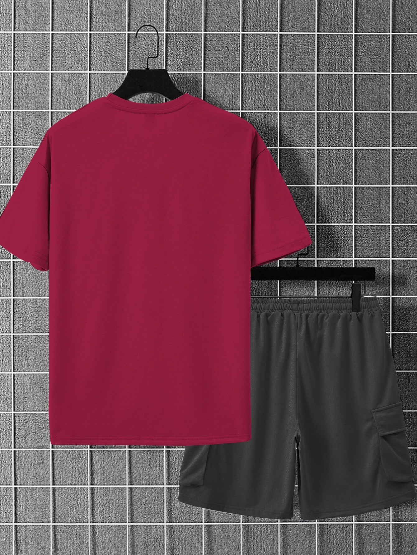 New Loose Fit Breathable Men's Crew Neck Short Sleeve T-Shirt and Workwear Style Multi-Pocket Shorts Set, Summer Casual Sportswear Two-Piece Outfit, Stylish Versatile Top and Pants for Both Men and Women