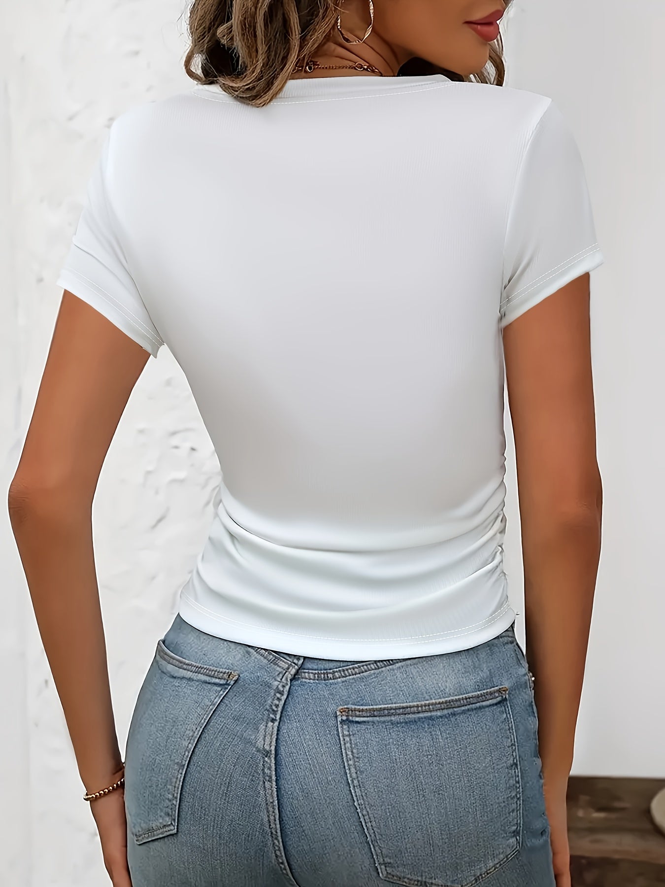 Women's Y2K Style Slim-Fit Cropped Short Sleeve T-Shirt - White with Bold Black 'MANGO' Graphic Print, Semi-Sheer Round Neck Top, Medium Stretch Machine Washable for Spring/Summer Casual Wear