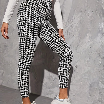 Women'S Houndstooth Print Joggers - Stretchy, Soft, and Comfortable, Perfect for Casual Wear or Workouts, Black and White Pattern, High-Waisted Design, High-Waisted Joggers | Houndstooth Pattern | Stretchy Fabric