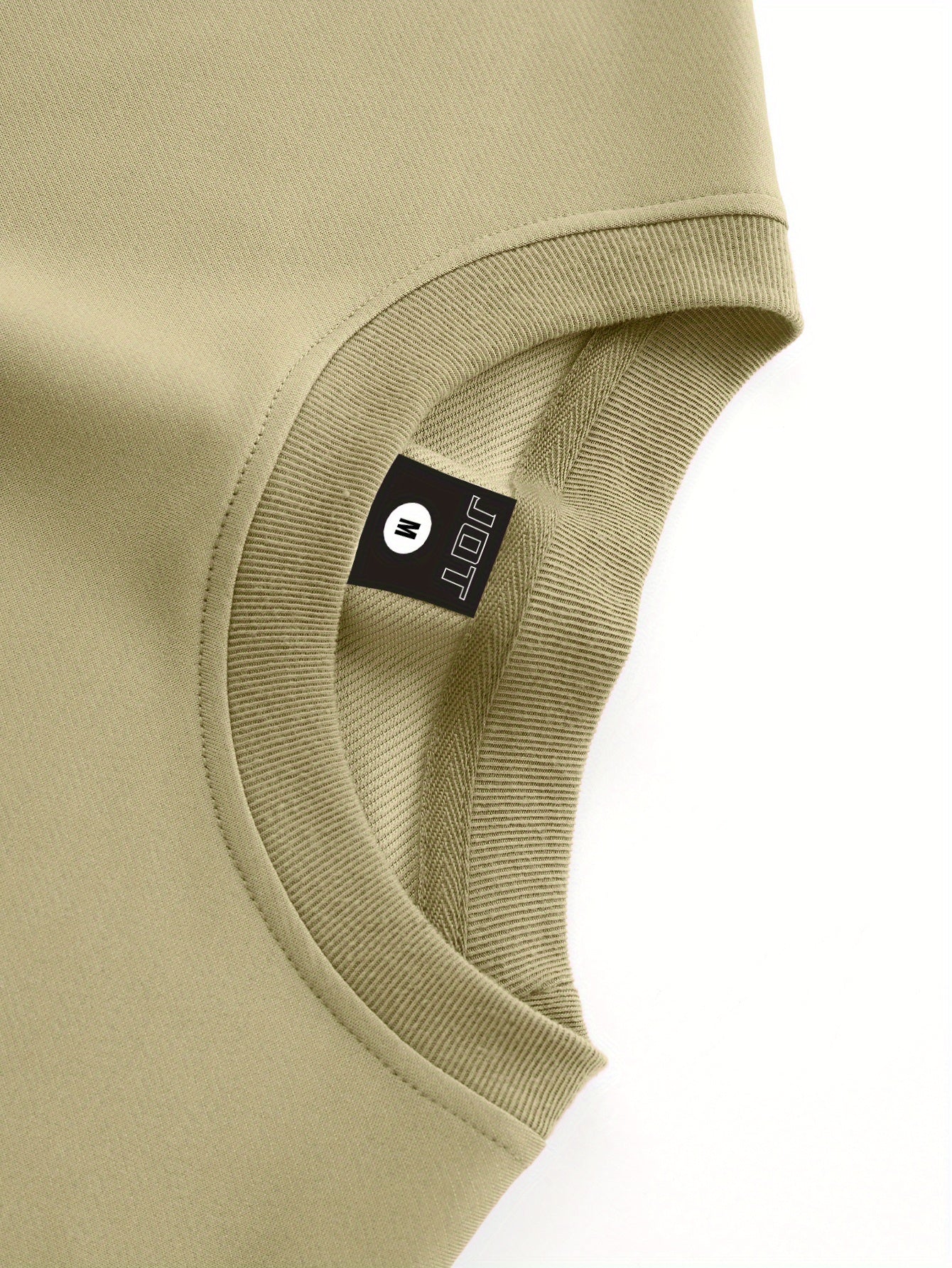 New Loose Fit Breathable Men's Crew Neck Short Sleeve T-Shirt and Workwear Style Multi-Pocket Shorts Set, Summer Casual Sportswear Two-Piece Outfit, Stylish Versatile Top and Pants for Both Men and Women