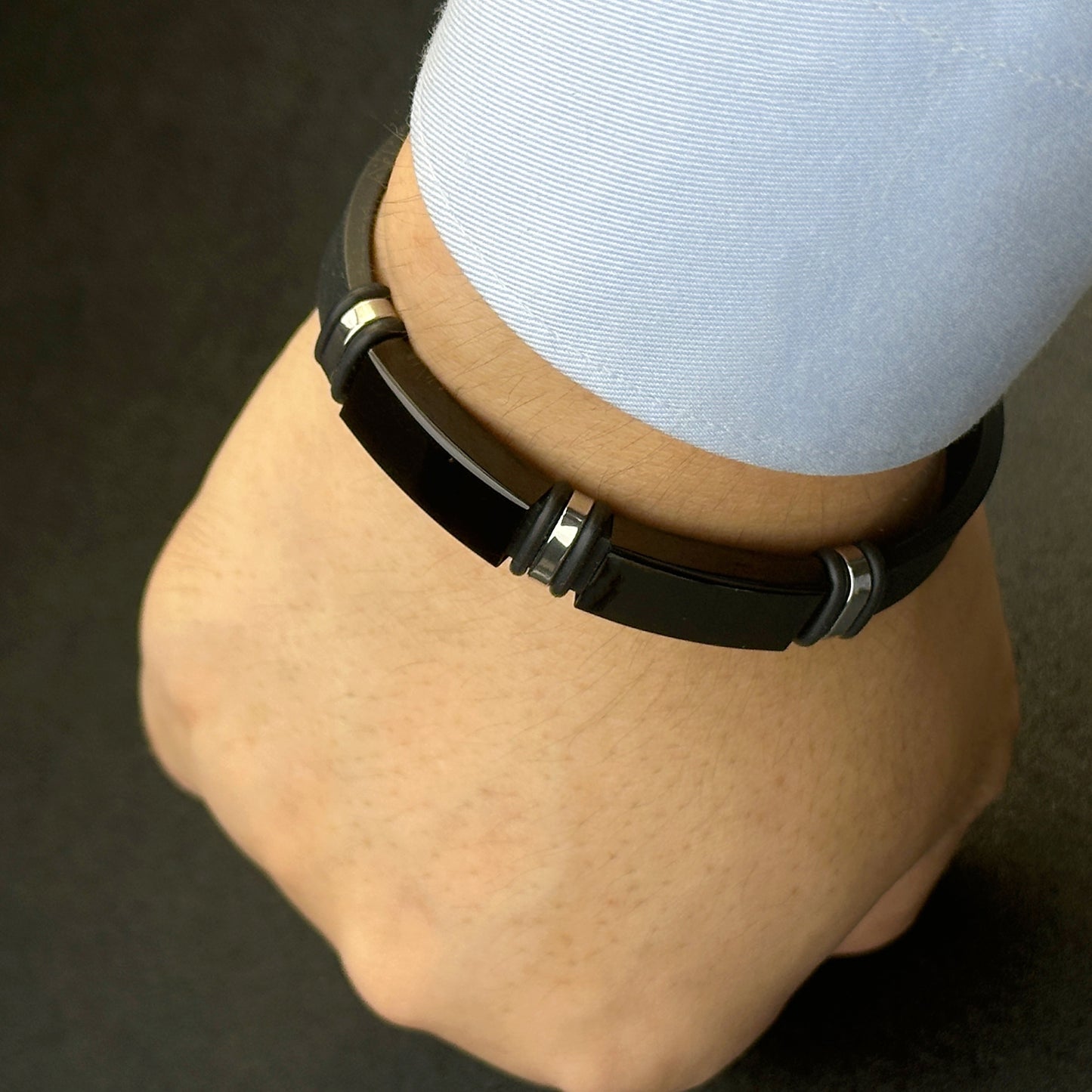 1pc Men'S Stainless Steel Adjustable Cuff Bracelet, Gunmetal Black Plating, Casual Style, Fashion Accessory, with Silicone Lining for Jewelry Gift