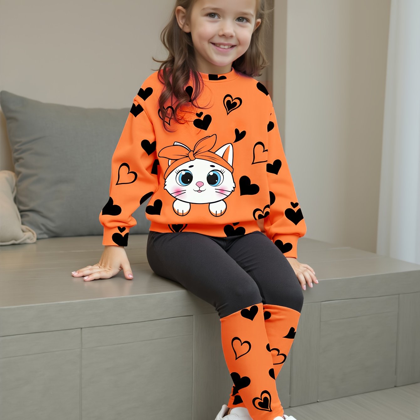 Girls' Spring/Autumn Heart Print Round Neck T-Shirt + Casual Patchwork Pants Cute Cat Pattern Two-Piece Set