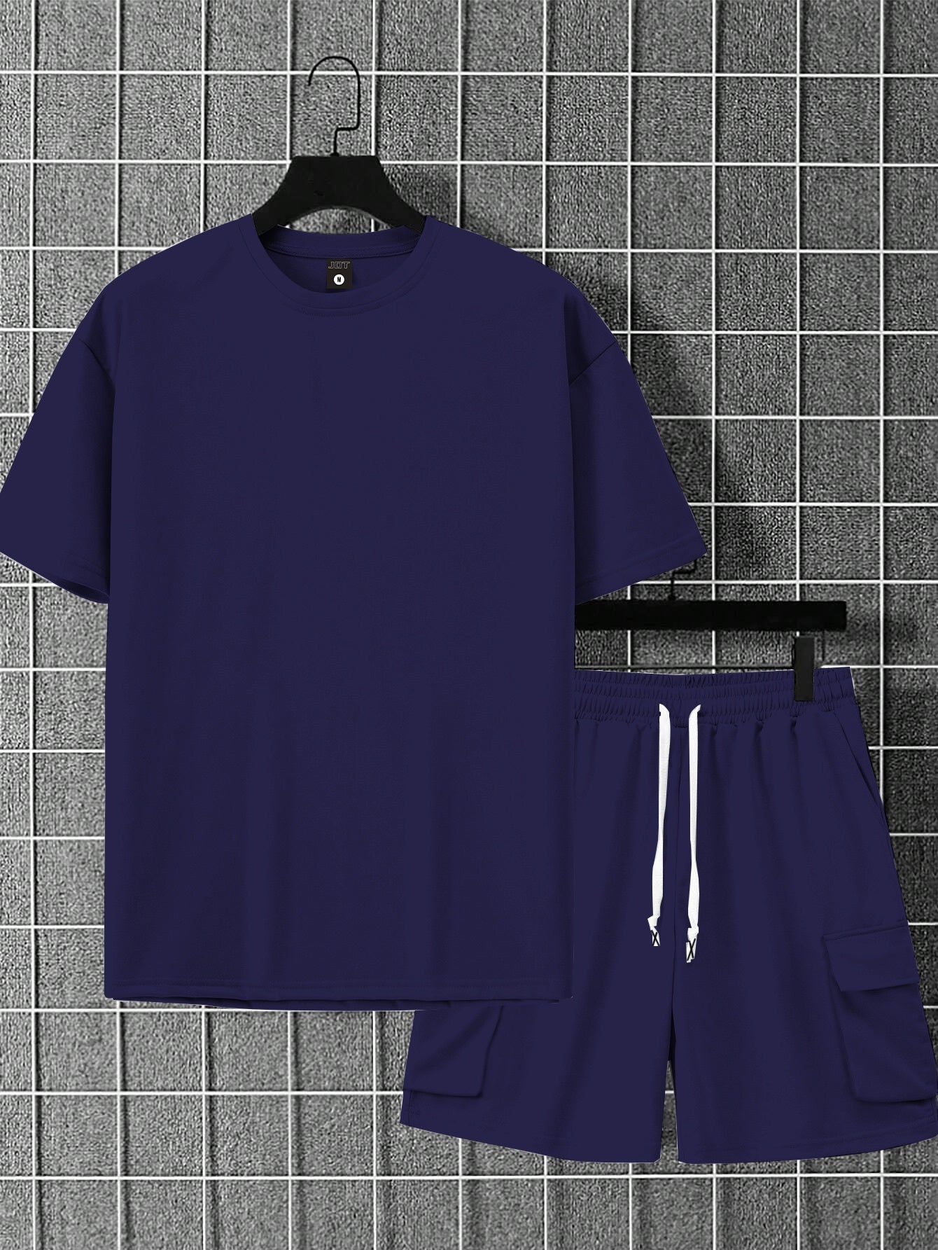 New Loose-Fitting Breathable Men'S Round Neck Short-Sleeved T-Shirt And Workwear Style Multi-Pocket Shorts Set Summer Leisure Sports Two-Piece Suit, Fashionable Sports Casual Versatile Tops And Pants for Men And Women
