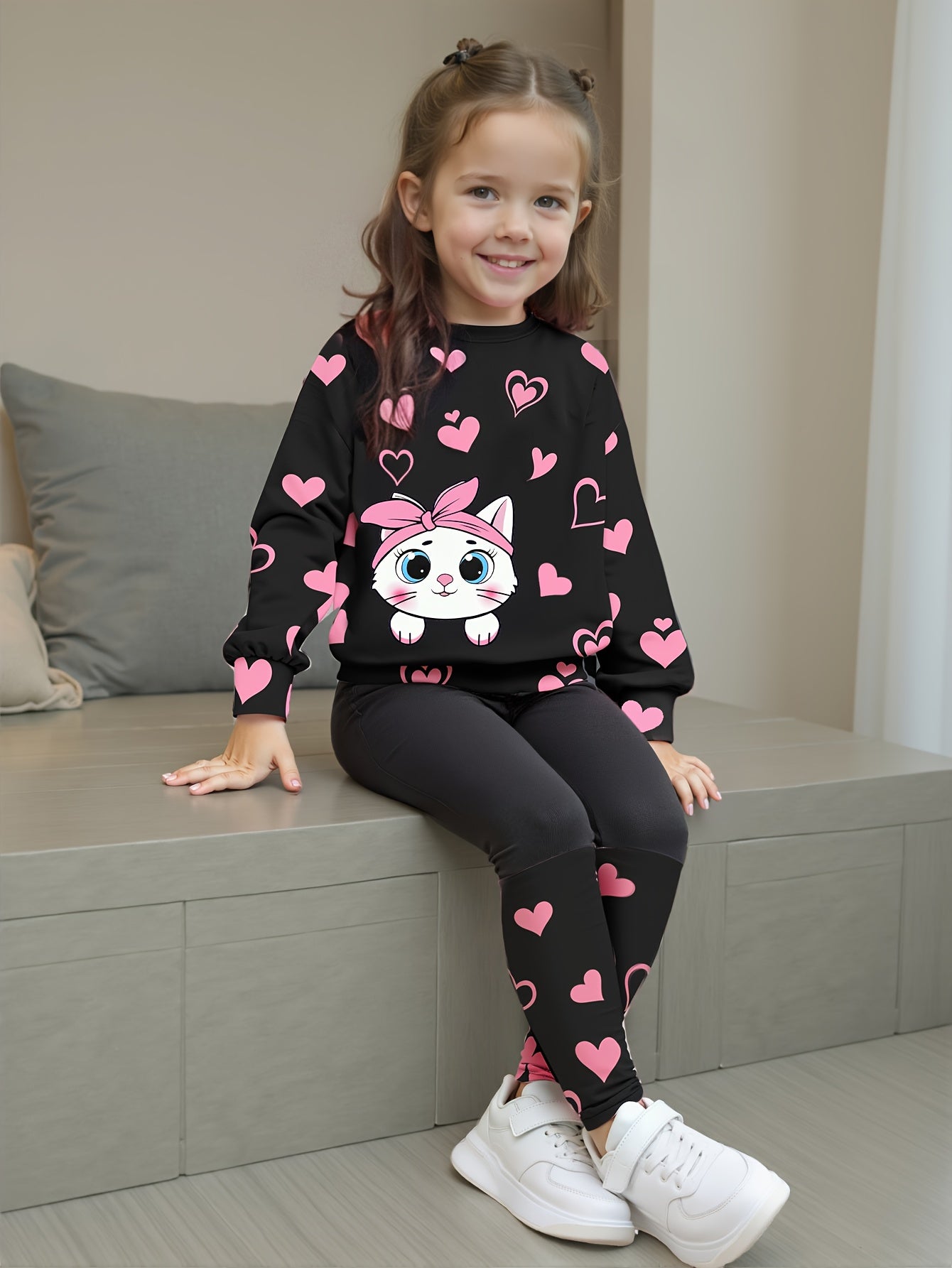Girls' Spring/Autumn Heart Print Round Neck T-Shirt + Casual Patchwork Pants Cute Cat Pattern Two-Piece Set