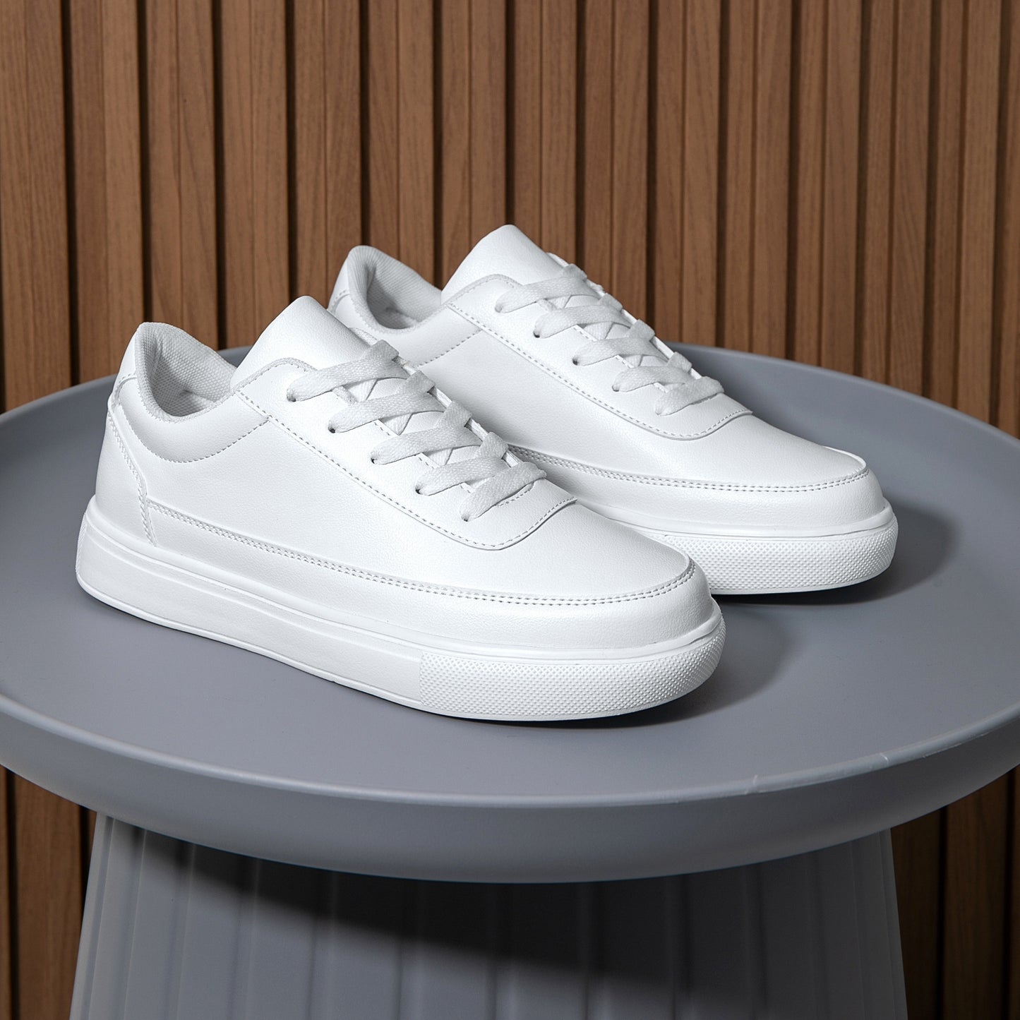 Lightweight Solid Skate Shoes - Men's Low Top Comfy Non Slip Casual Shoes - All Seasons Outdoor Walking Jogging Business Trip