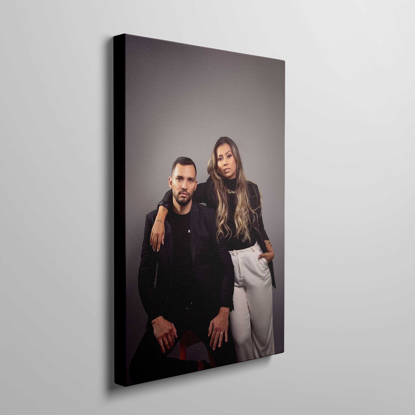 1pc Personalized Custom Photo Canvas Print with Pine Wood Frame, UV Printed Family Portrait Wall Art, Home Office Decor, Ideal for Dining Room, Bedroom, Living Room - Customized Hanging Picture
