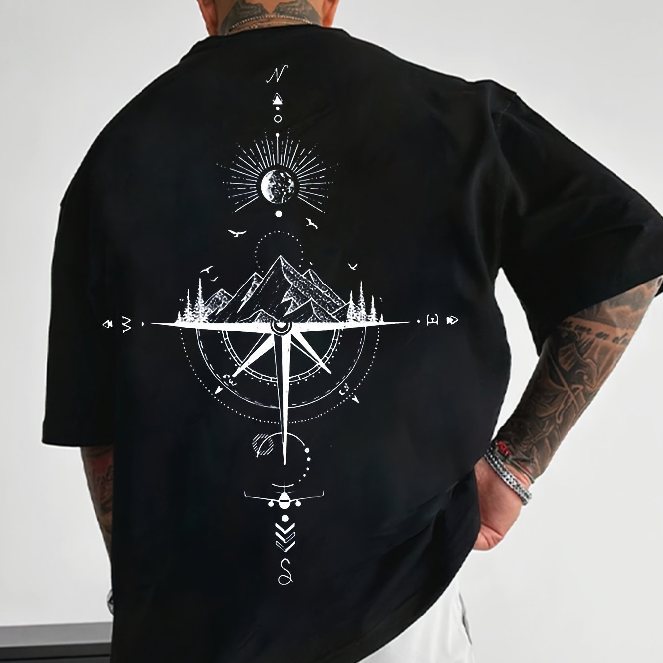 Men's Casual Compass Print T-Shirt - Breathable Polyester, Crew Neck, Short Sleeve - Perfect for Summer