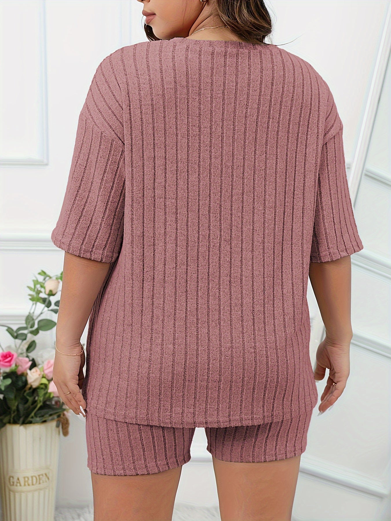 Women's Casual Lounge Set, Plus Size Solid Ribbed Short Sleeve Round Neck Top & Shorts Pajamas 2 Piece Set