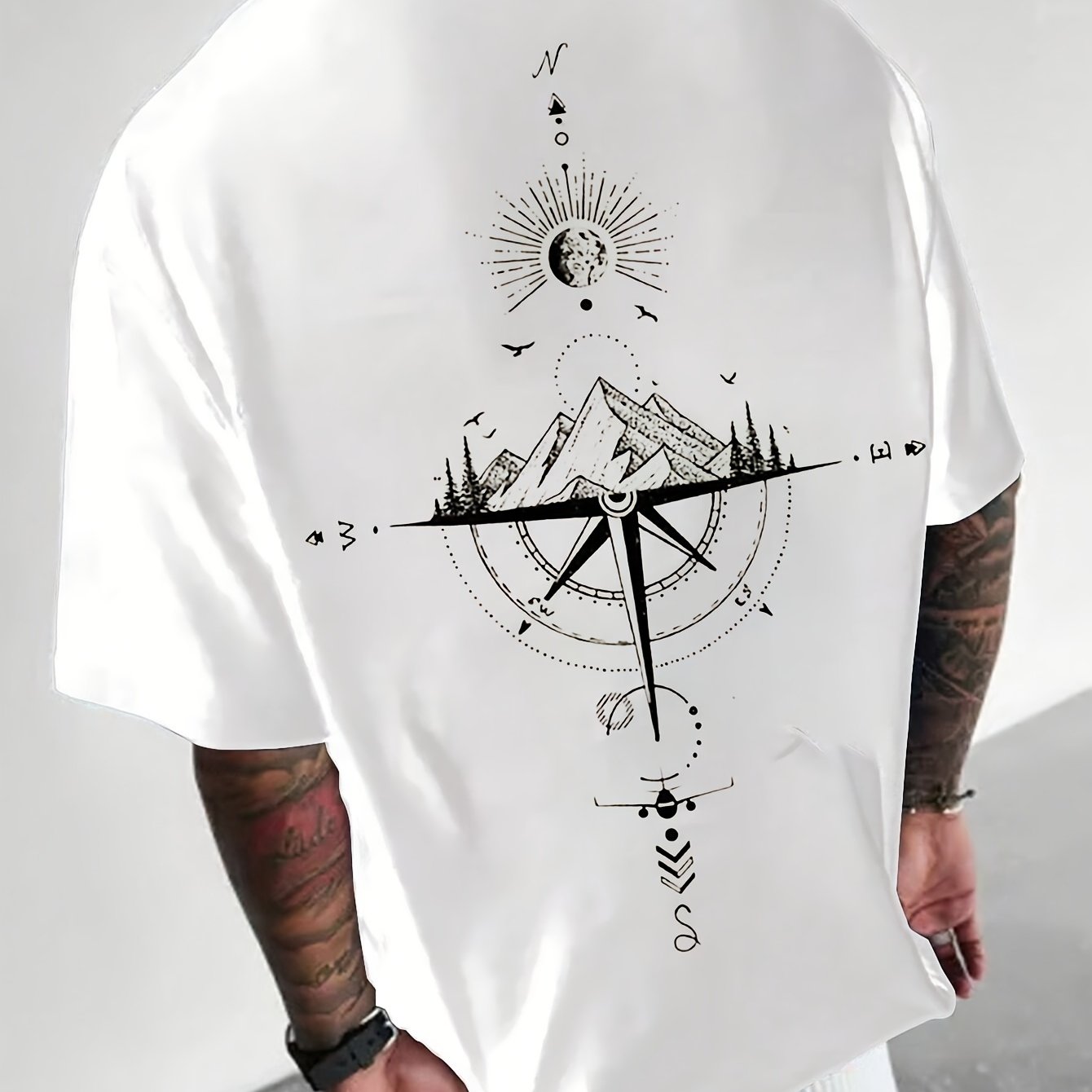 Men's Casual Compass Print T-Shirt - Breathable Polyester, Crew Neck, Short Sleeve - Perfect for Summer