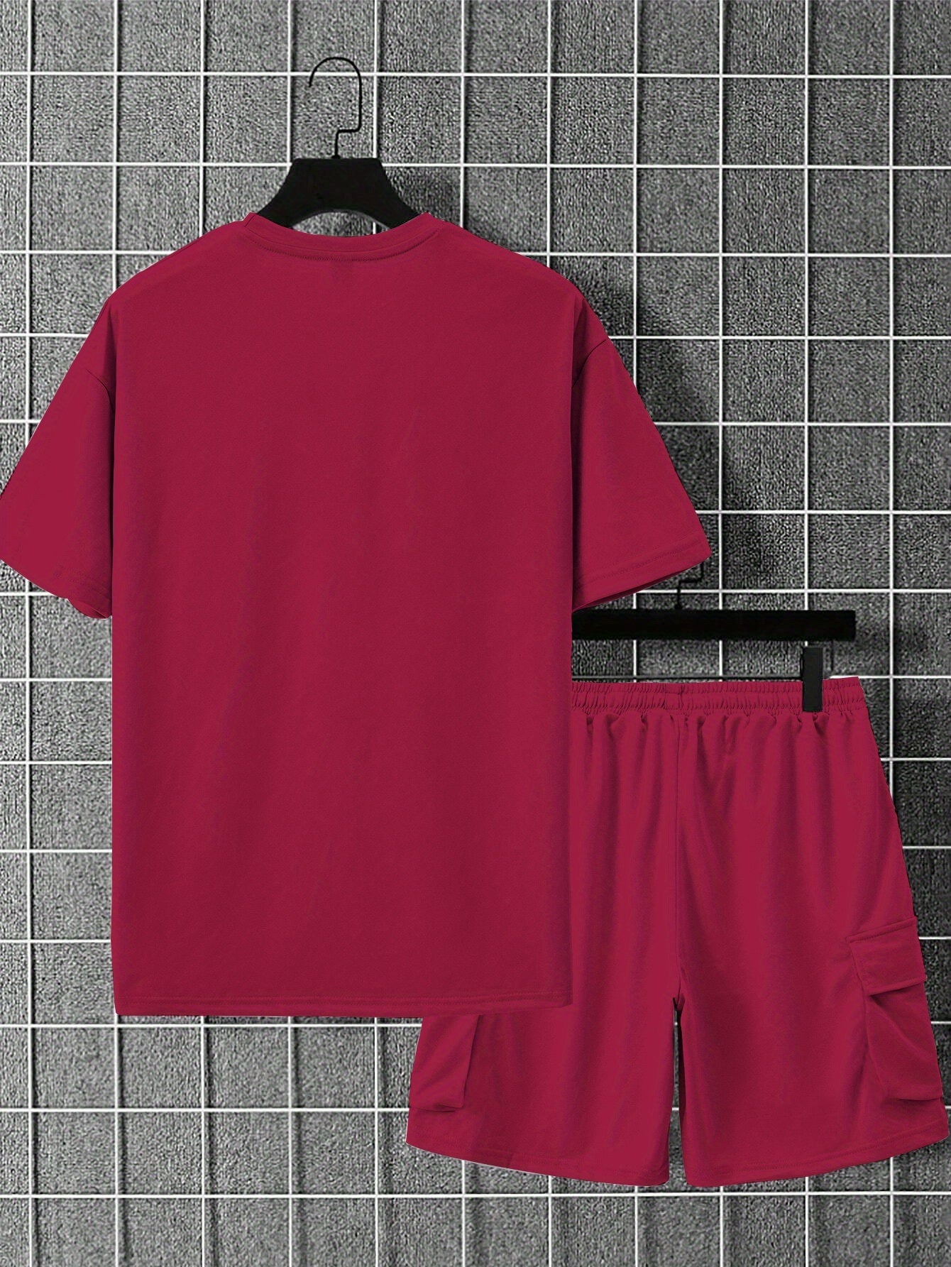 New Loose Fit Breathable Men's Crew Neck Short Sleeve T-Shirt and Workwear Style Multi-Pocket Shorts Set, Summer Casual Sportswear Two-Piece Outfit, Stylish Versatile Top and Pants for Both Men and Women