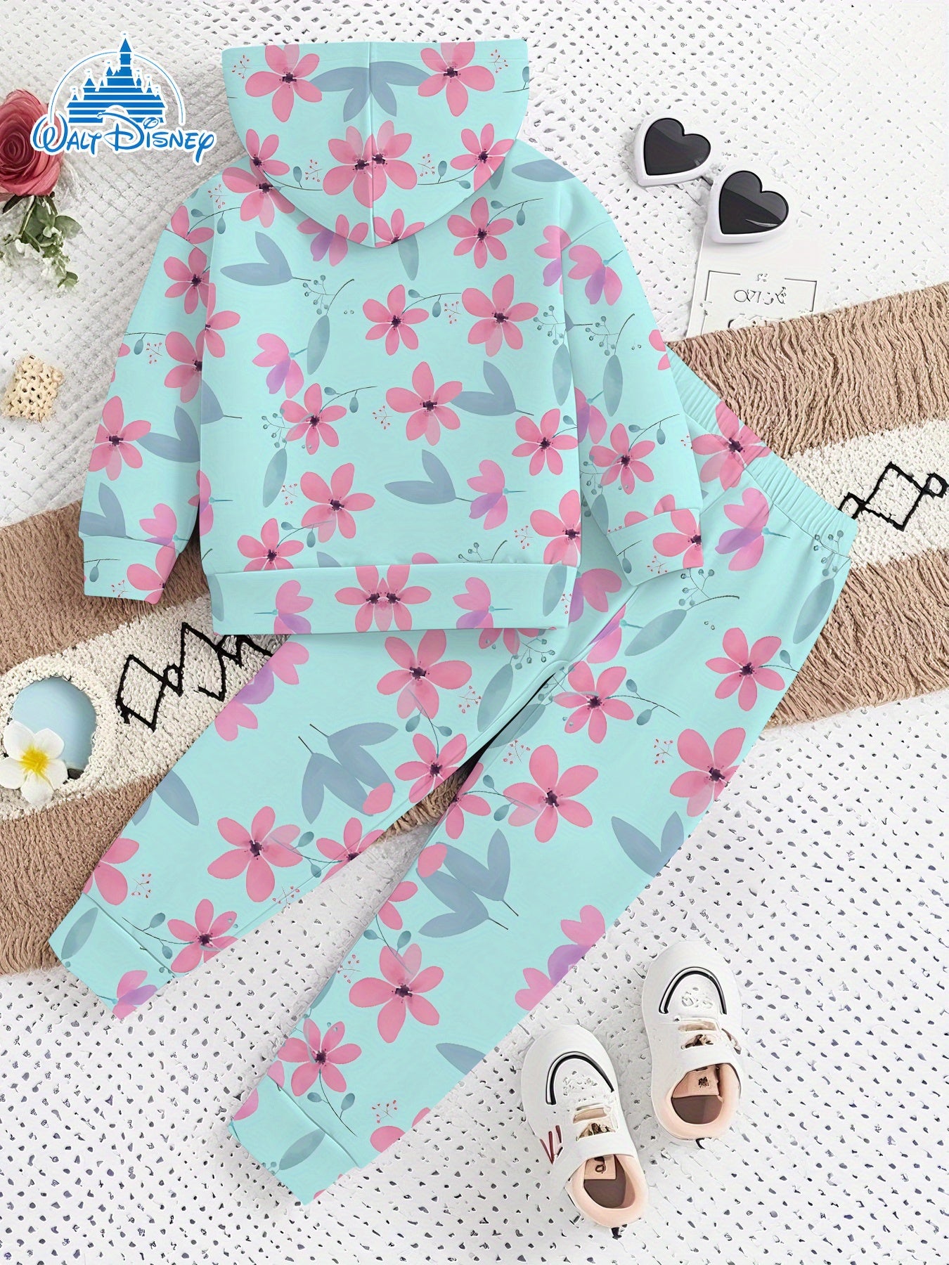 2- Piece Girls' Set with Disney Stitch Floral Cute- themed Digital Print Design, Long- sleeve Hoodie and Sweatpants Set, a Clothing Gift for Children. of Comfortable Fabric, Suitable for Autumn and Winter, Casual Sportswear S