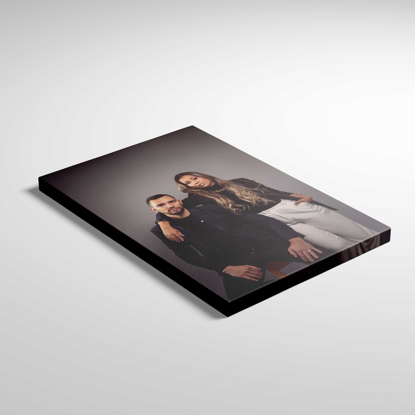1pc Personalized Custom Photo Canvas Print with Pine Wood Frame, UV Printed Family Portrait Wall Art, Home Office Decor, Ideal for Dining Room, Bedroom, Living Room - Customized Hanging Picture