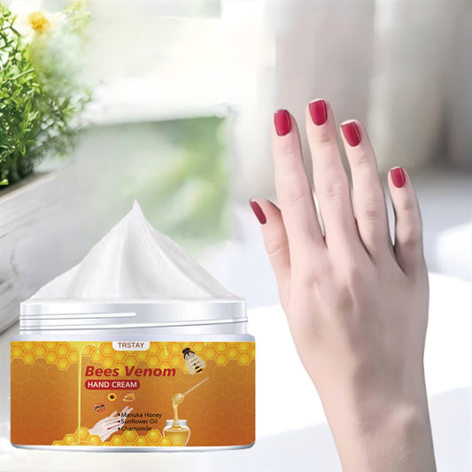 A Moisturizing Cream with Honey, Ideal for Dry Skin
