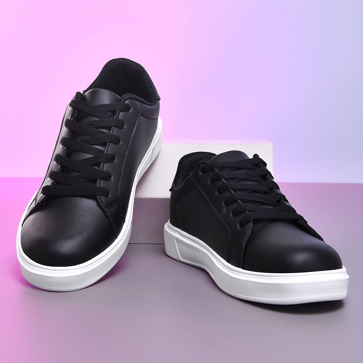 Women's Casual Fashion Lace-Up Sneakers, Black Versatile Flat Skate Shoes, Comfortable Lightweight Outdoor Running Shoes