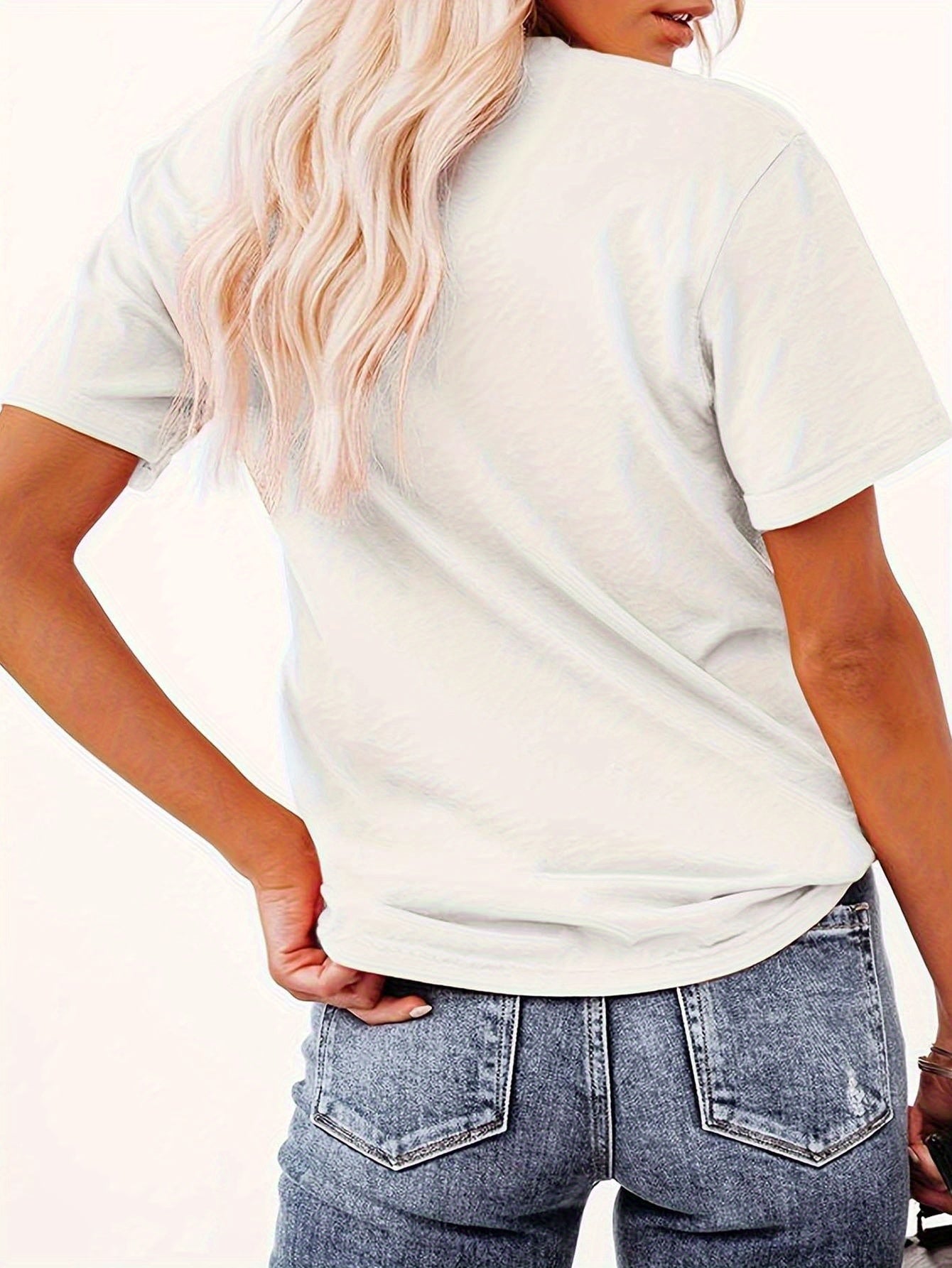 Women'S Soft Pink T-Shirt - Minimalist Elegant Y2K Retro Graphic Tee with Bold Lettering - Everyday Casual & Formal Outfits - Sizes S-XXL - Non-See-Through Fabric - Women'S Fashion Top, Ladies T Shirts, Versatile Clothing, Me