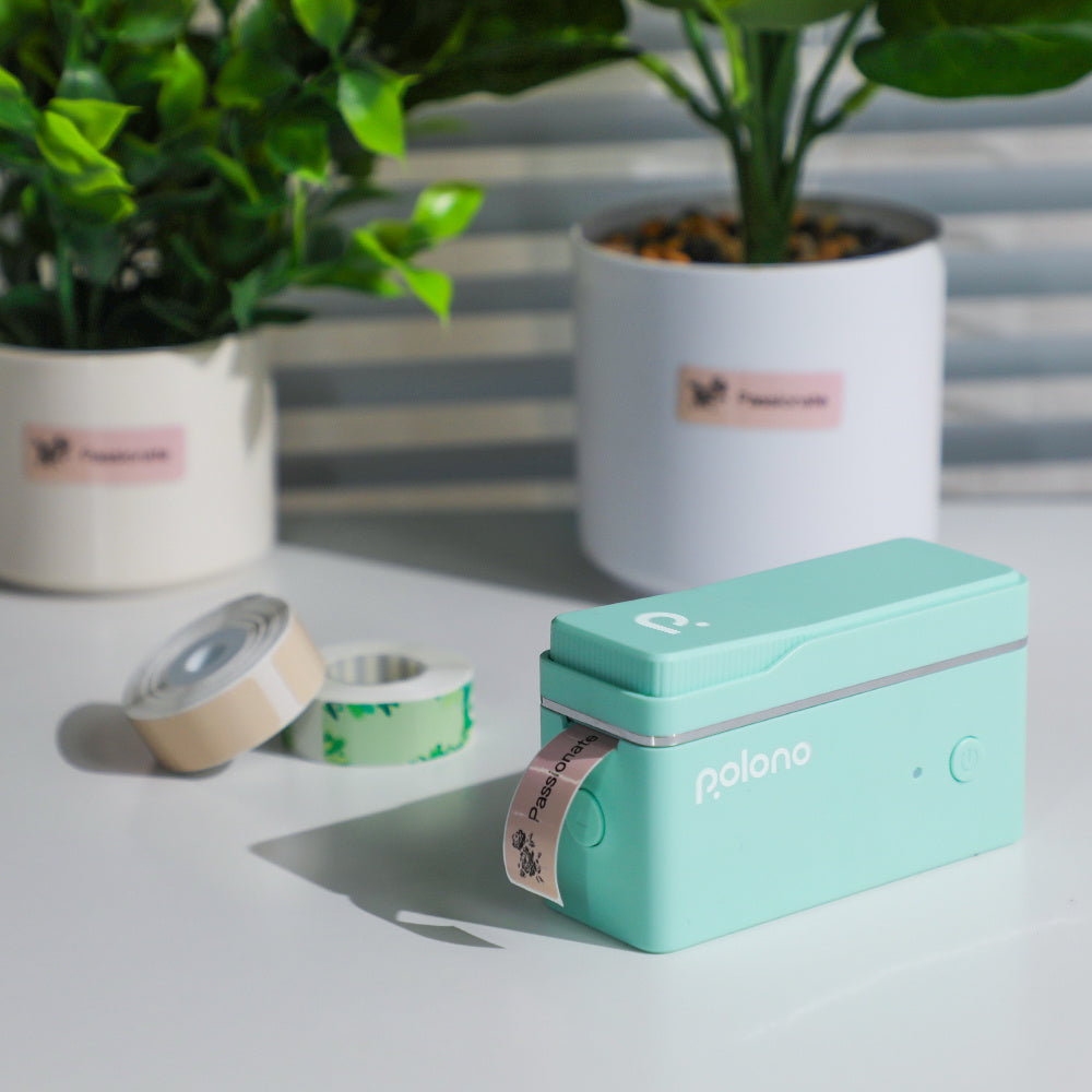 Portable Label Printer And Label Paper, P31S Mini Label Printer, Wireless Connection, No Need for Ink Or Toner, Suitable for Smartphones, Home, Office, School, Equipped with a Roll of Self-Adhesive Label Paper, Available in D