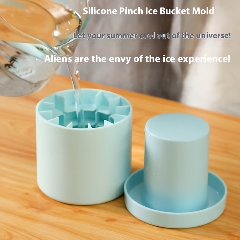 1pc Quick Freeze Silicone Ice Cube Trays - Easy to Use, Durable Plastic Molds for Perfectly Shaped Ice, Ideal for fruit juice, Ice Buckets & Cylindrical Cups, fruit juice Accessories,Suitable for Thanksgiving, Halloween, Chri