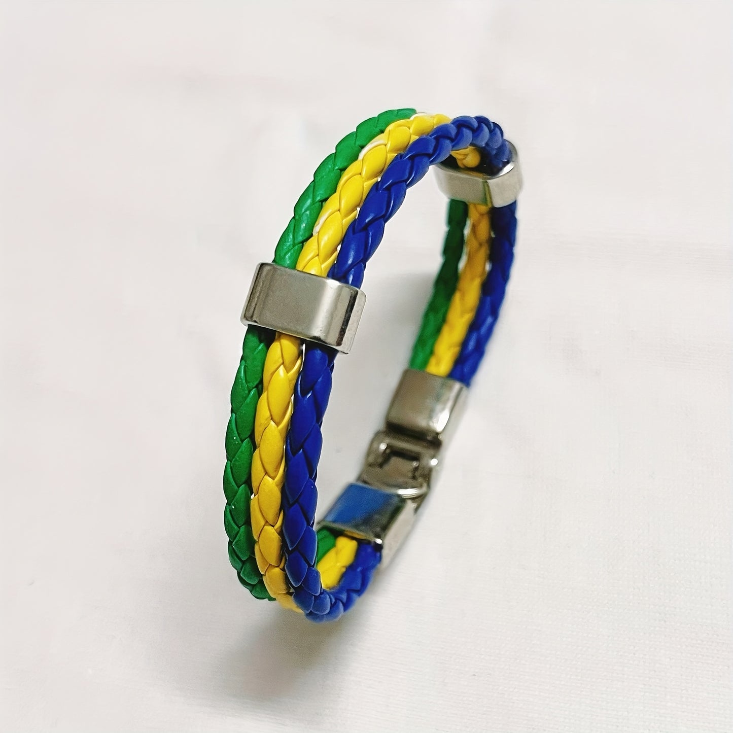 Handmade Braided Red, White, and Green Flag Faux Leather Bracelet - Fashionable Faux Leather Accessory with Metal Buckle, Ideal for National Holiday Celebrations, National Holiday Gift|Festive Accessory|Durable Faux Leather,