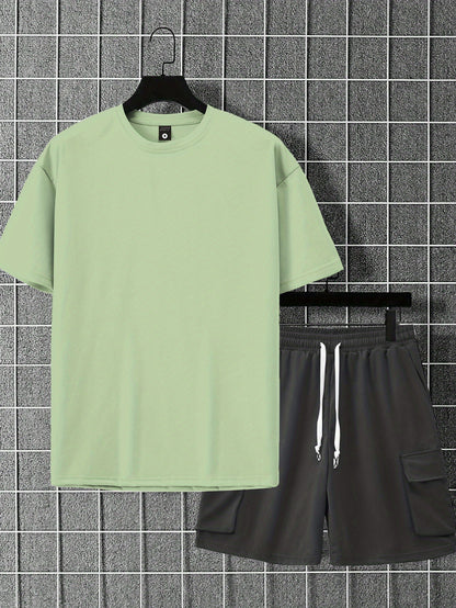 New Loose-Fitting Breathable Men'S Round Neck Short-Sleeved T-Shirt And Workwear Style Multi-Pocket Shorts Set Summer Leisure Sports Two-Piece Suit, Fashionable Sports Casual Versatile Tops And Pants for Men And Women