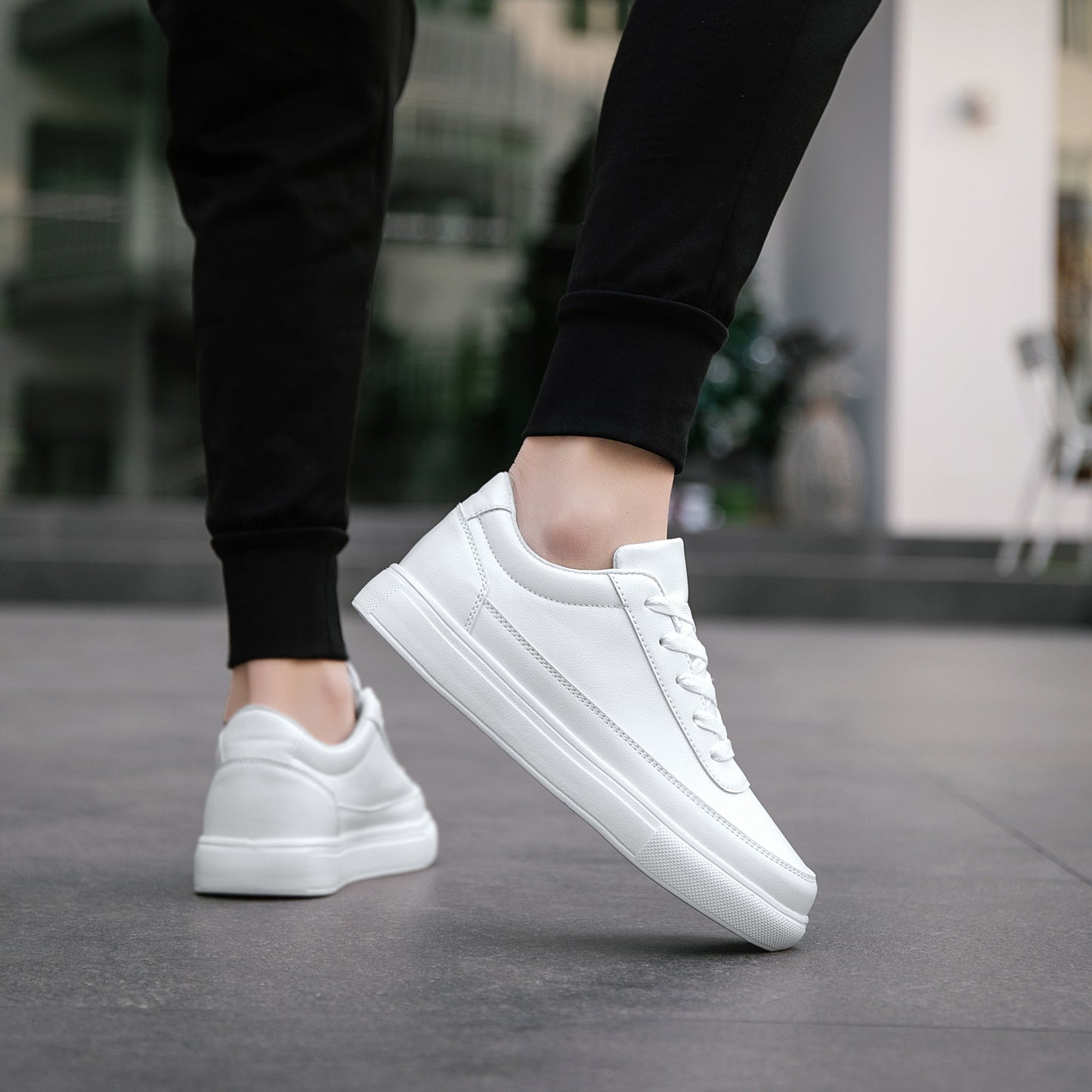 Lightweight Solid Skate Shoes - Men's Low Top Comfy Non Slip Casual Shoes - All Seasons Outdoor Walking Jogging Business Trip