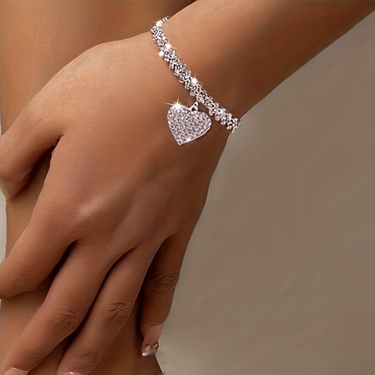 Luxurious Rhinestone Heart Pendant Bracelet for Women - Elegant Copper Fashion Accessory, Perfect Gift