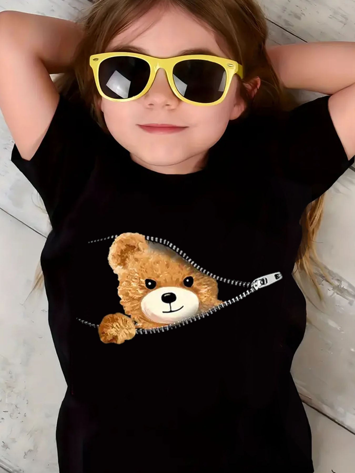 Girls' White Short Sleeve T-Shirt with Neon Green Cartoon Bear Zipper Pocket Design - Cute Streetwear Top for Spring Summer Fall, Soft Knit Round Neck Casual Playwear, Shirts for Girls, Playful Outfit, Comfortable Fit, Durabl