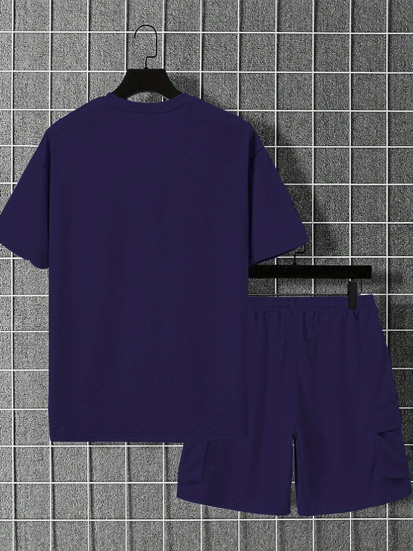 New Loose Fit Breathable Men's Crew Neck Short Sleeve T-Shirt and Workwear Style Multi-Pocket Shorts Set, Summer Casual Sportswear Two-Piece Outfit, Stylish Versatile Top and Pants for Both Men and Women