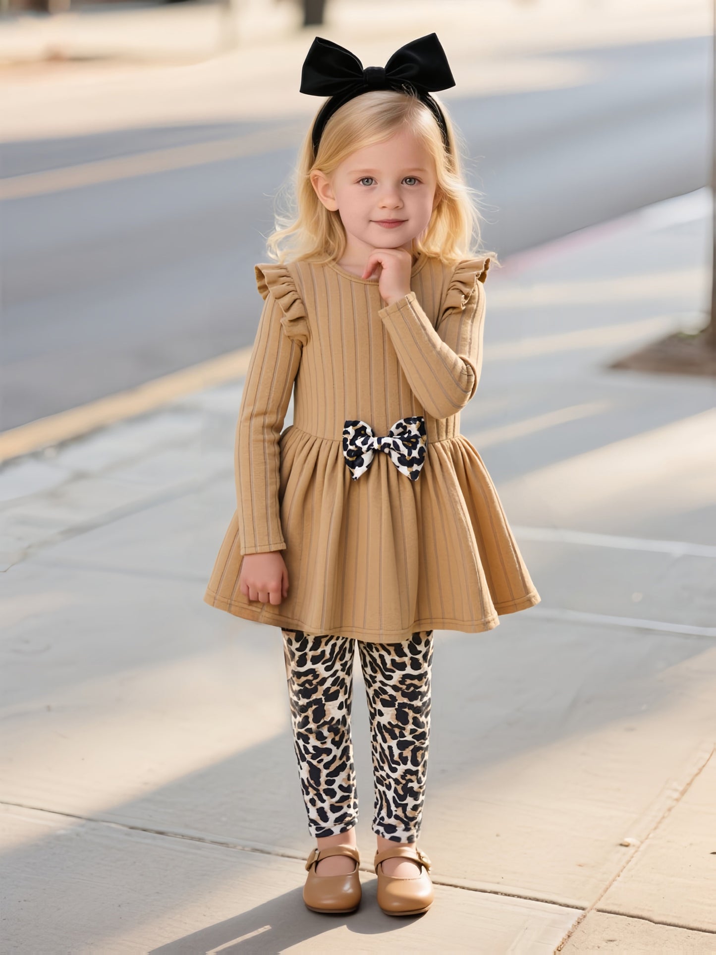 2pcs Set. Girls' Autumn and Winter Casual Outfit, Plush Ribbed Long Sleeve Top with Bow Detail, Leopard Print Pants, Perfect for Outdoor Activities and Sports Vacation as a Gift, Perfect for Outdoor