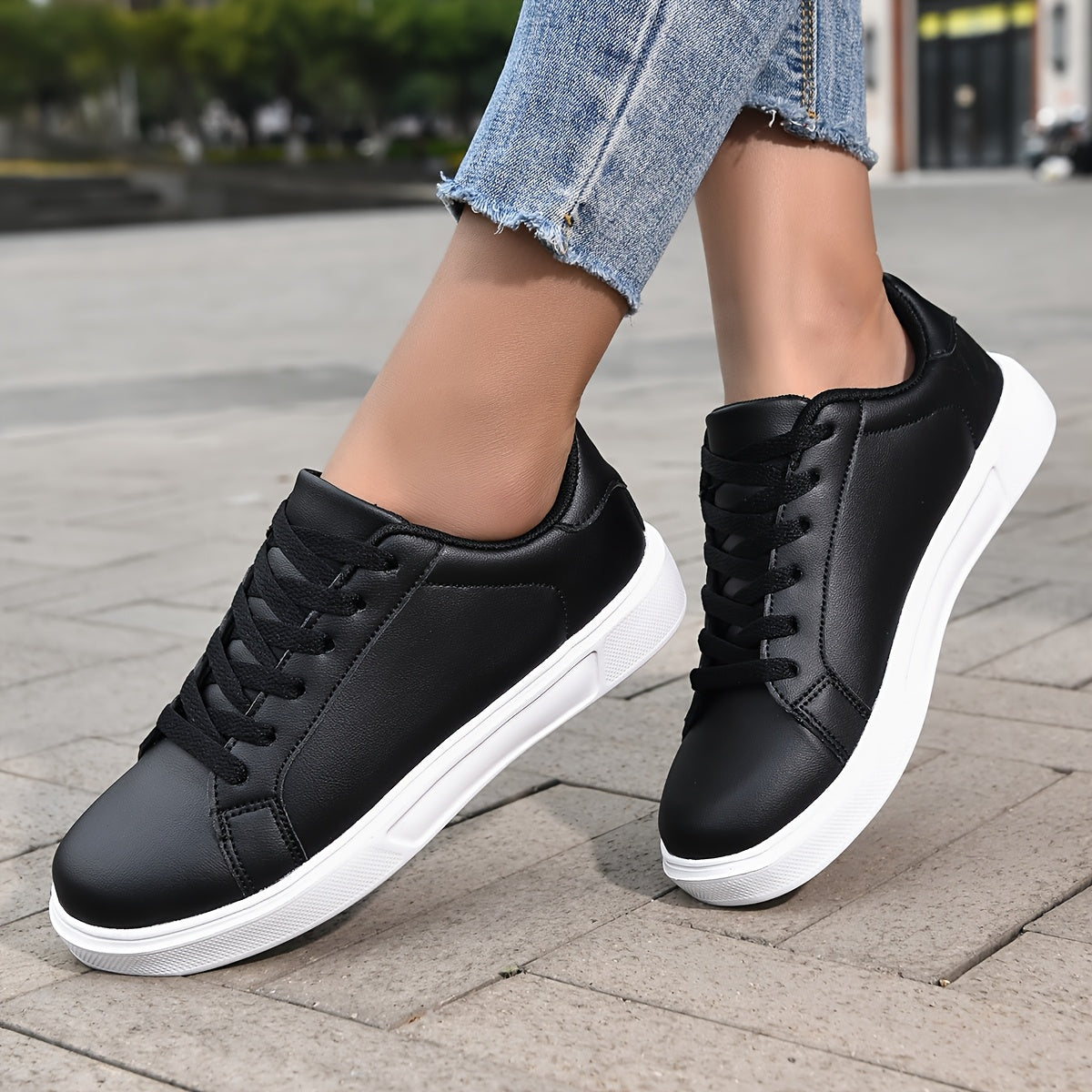 Women's Casual Fashion Lace-Up Sneakers, Black Versatile Flat Skate Shoes, Comfortable Lightweight Outdoor Running Shoes