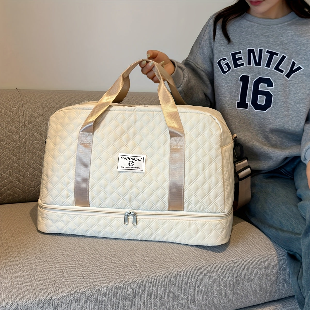 Casual Style Nylon Travel Duffel Bag, Large Capacity, Solid Color, Zipper Closure, Handheld or Shoulder Carry, with Black and Beige Options, for Outing and Weekend Trip