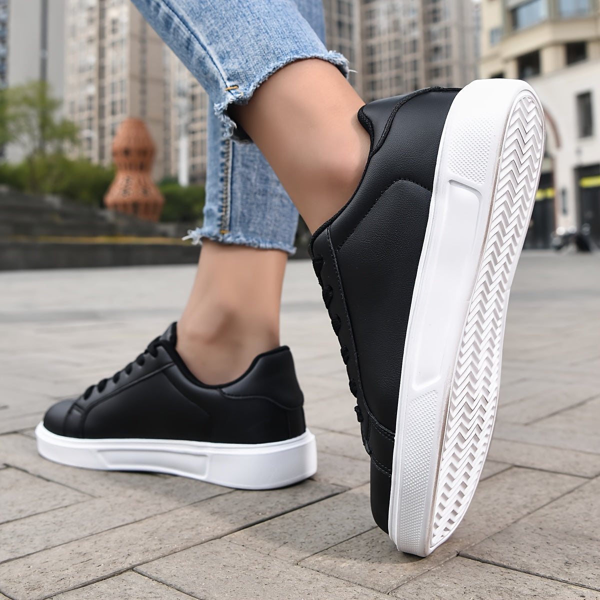 Women's Casual Fashion Lace-Up Sneakers, Black Versatile Flat Skate Shoes, Comfortable Lightweight Outdoor Running Shoes