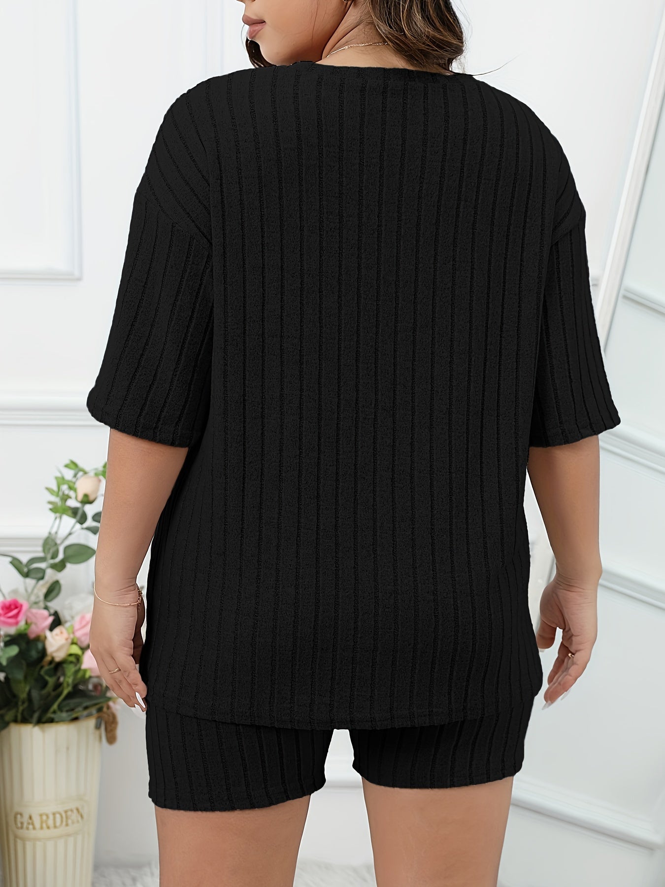 Women's Casual Lounge Set, Plus Size Solid Ribbed Short Sleeve Round Neck Top & Shorts Pajamas 2 Piece Set