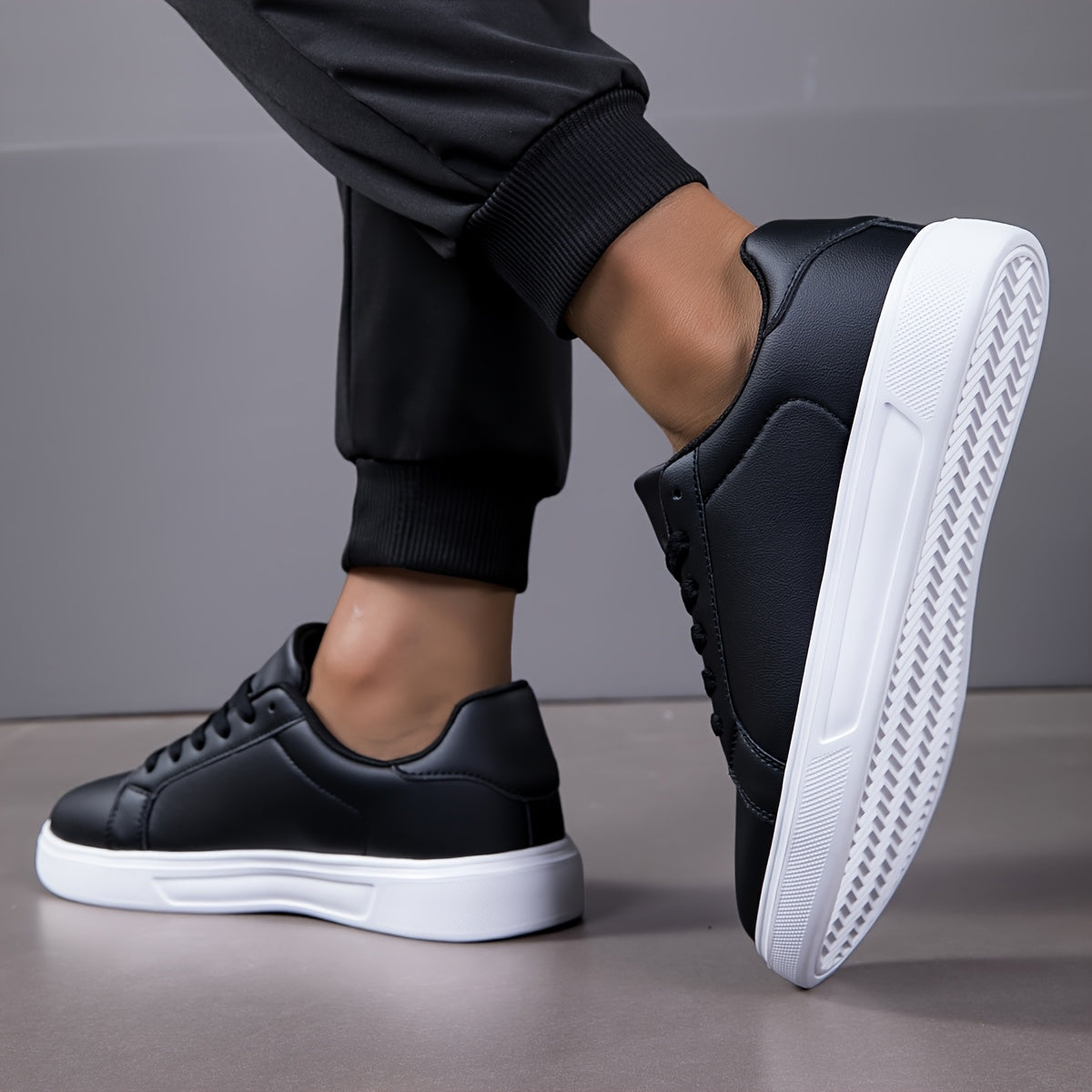 Men's Skate Casual Sneakers - Black & White Geometric Streetwear Design, PU Upper & MD Sole, Breathable Fabric Lining, All-Season Comfort for Urban Fashion, Outdoor Hiking, Daily Wear - Ideal Holiday Gift, Skate Shoes, Outdoo