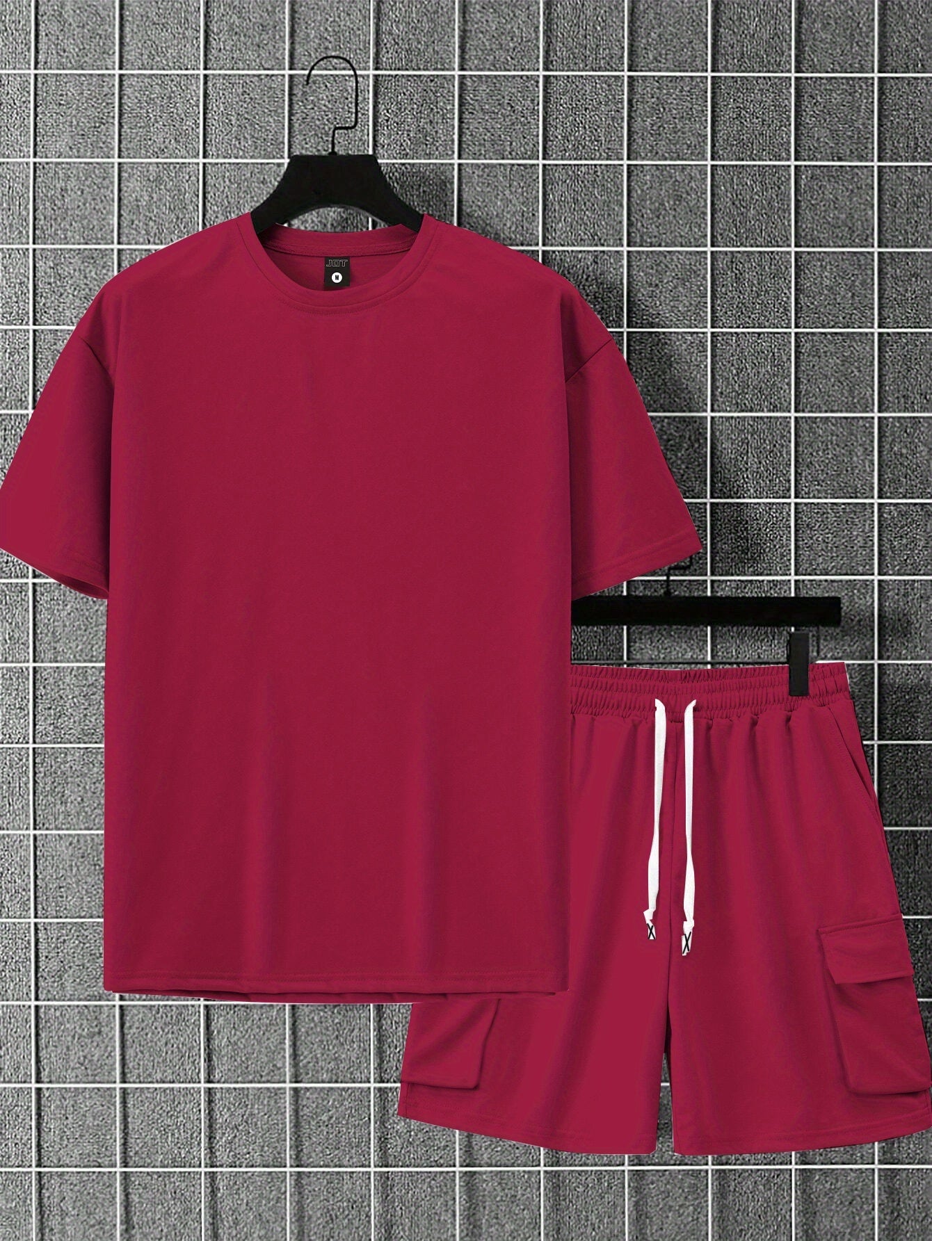 New Loose-Fitting Breathable Men'S Round Neck Short-Sleeved T-Shirt And Workwear Style Multi-Pocket Shorts Set Summer Leisure Sports Two-Piece Suit, Fashionable Sports Casual Versatile Tops And Pants for Men And Women