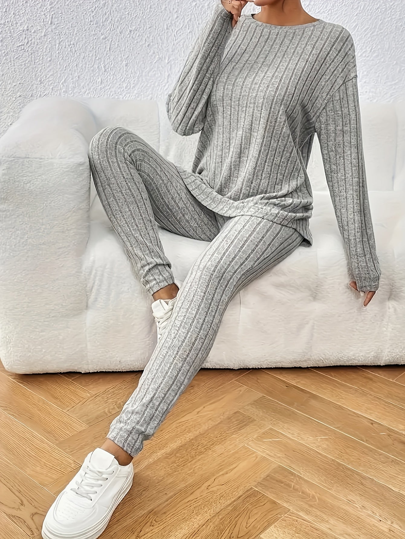 Autumn and Winter Large Size Women's Checkered Textured Fabric Home Suit