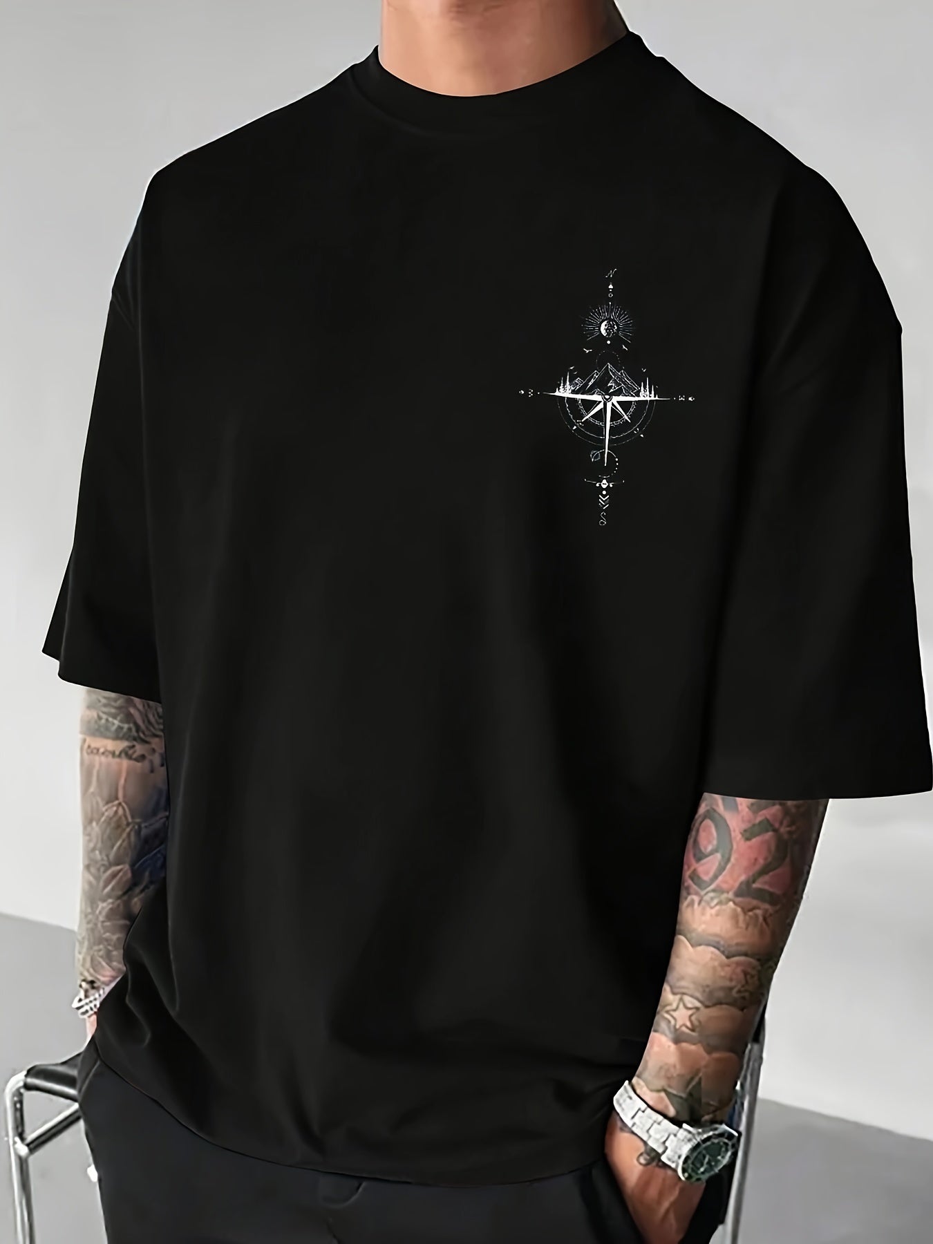 Men's Casual Compass Print T-Shirt - Breathable Polyester, Crew Neck, Short Sleeve - Perfect for Summer