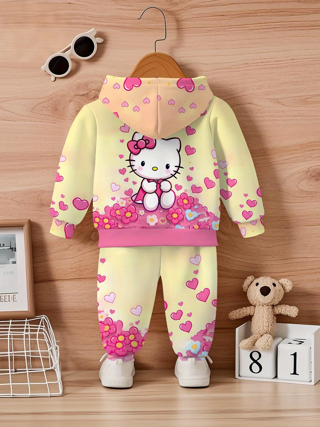 Sanrio 2pcs Girls' Set | for Hello Kitty Floral Heart Digital Print Design, Long Sleeve Hooded Sweatshirt and Pants Outfit, Kids Clothing Gift, Suitable for Autumn/Winter Season, Casual Sportswear Set, Perfect for Outdoor Use