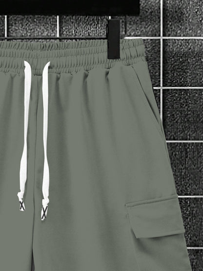 New Loose Fit Breathable Men's Crew Neck Short Sleeve T-Shirt and Workwear Style Multi-Pocket Shorts Set, Summer Casual Sportswear Two-Piece Outfit, Stylish Versatile Top and Pants for Both Men and Women
