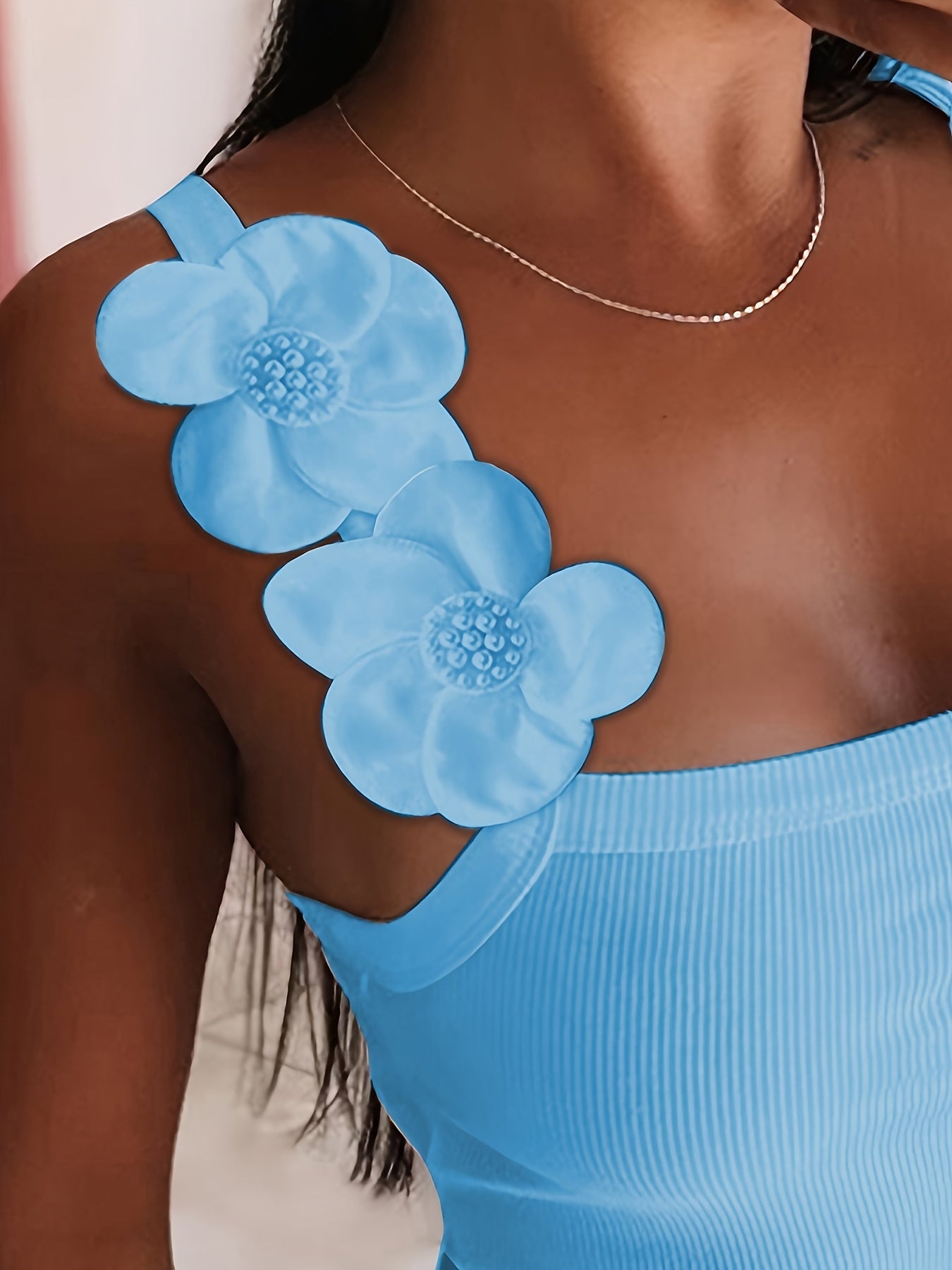 Elegant Off-Shoulder Bodycon Dress with Floral Applique - Sleek White, Ribbed Texture, Perfect for Summer Events, Adult Women'S Fashion, Event Dress | Floral Applique Dress | Ribbed Texture Fabric